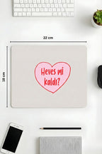 Heves mi Kaldı desenli mouse pad kullanım görseli