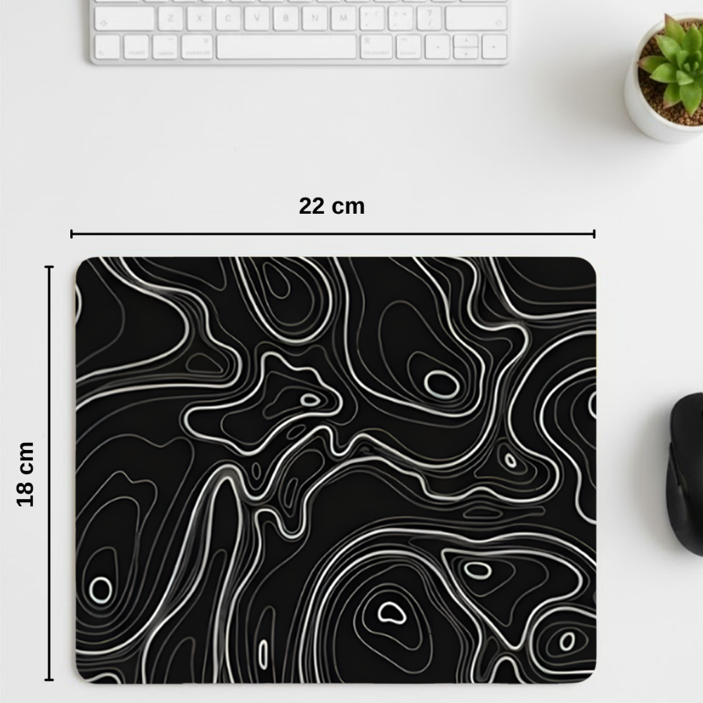 Siyah Typography desenli mouse pad kullanım görseli