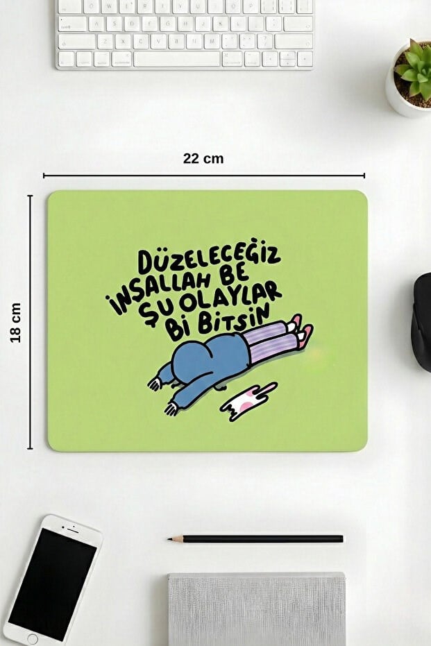 Minimal desenli mouse pad kullanım görseli