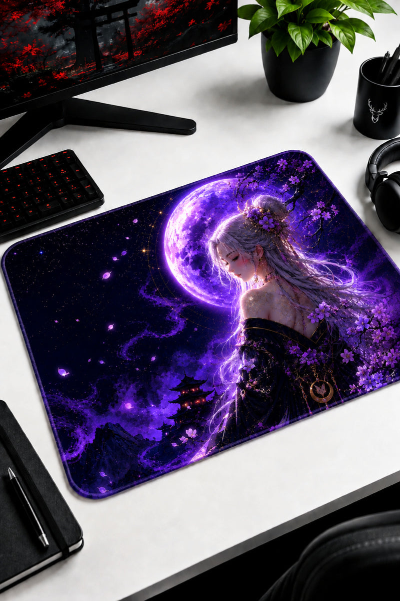 Violet Moon 50x40 cm Oyuncu Mouse Pad — Dikişli Kenar, Kaymaz Kauçuk Taban