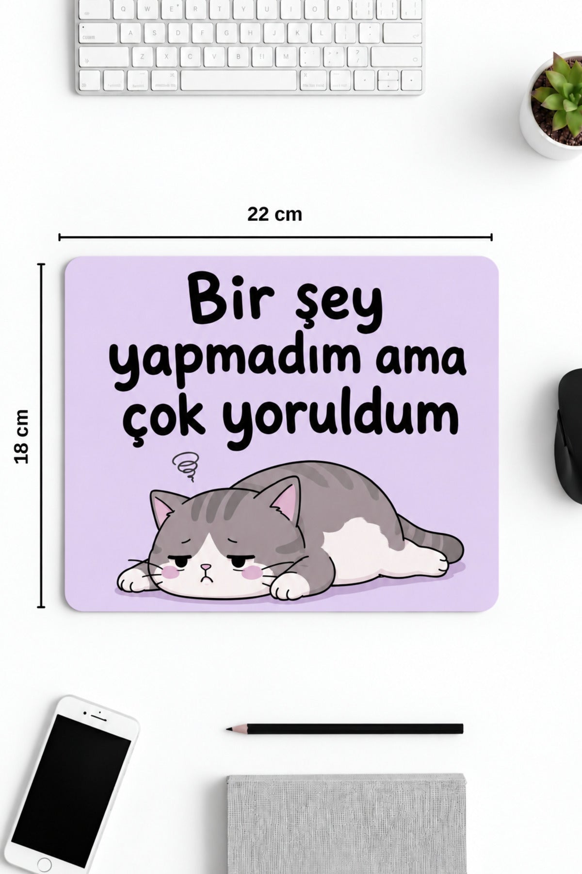 Cat Tired desenli mouse pad 18x22 cm kullanım görseli