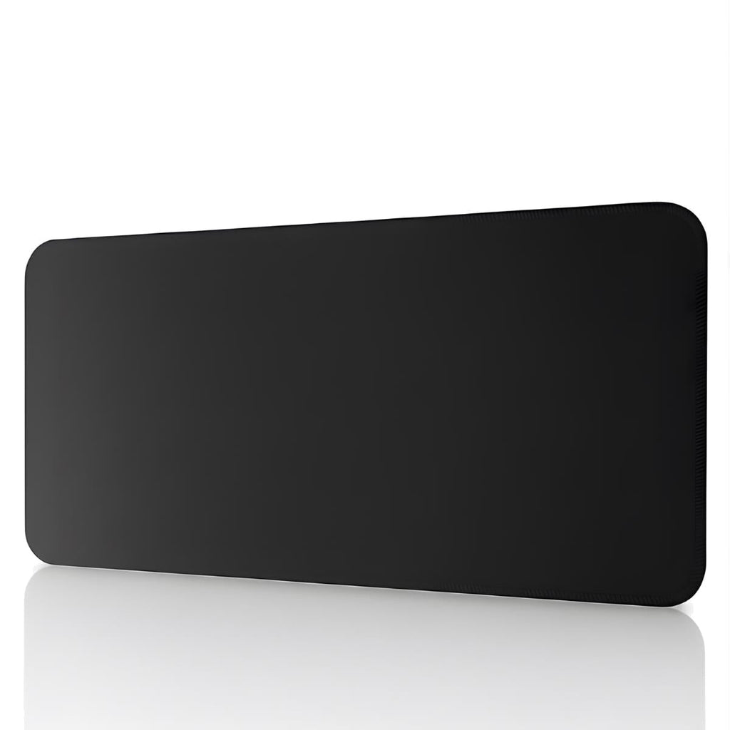 Siyah oyuncu mouse pad – beyaz fon önden görünüm