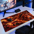 Kızıl Aygır at desenli 90x40 oyuncu mouse pad, oyun masasında monitör ve mouse ile kullanım