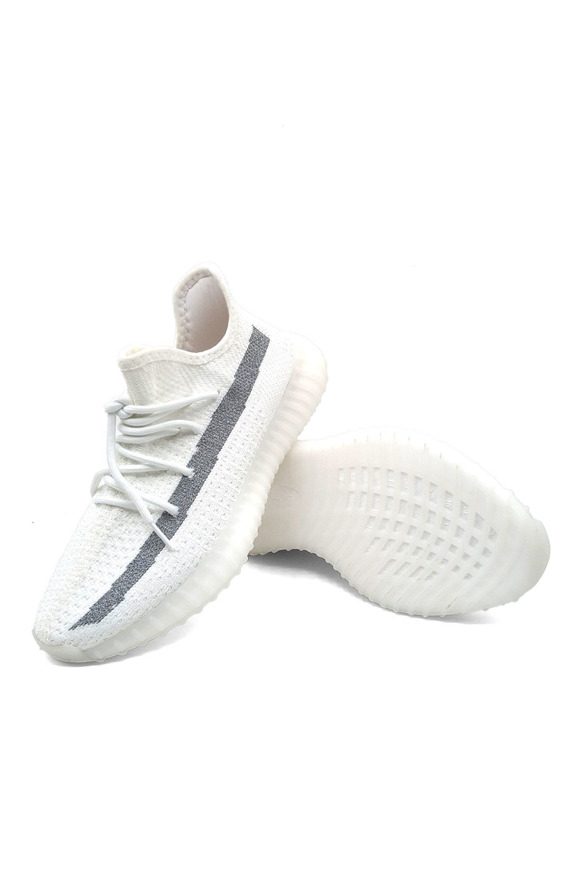 Movement reflektörlü sneaker beyaz taban detayı
