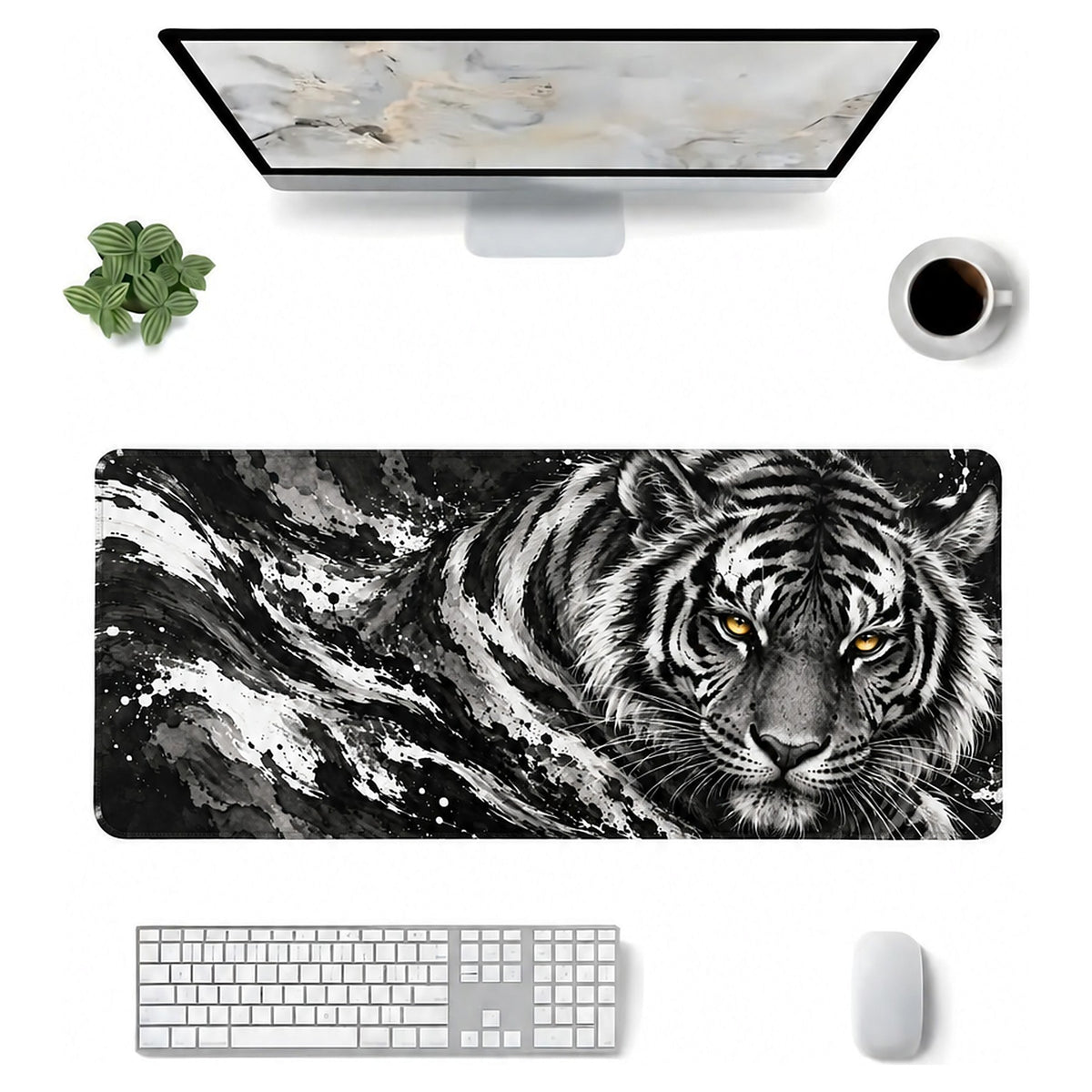 Gölge Kaplan desenli 90x40 mouse pad, klavye, mouse ve monitörle üstten masa düzeni