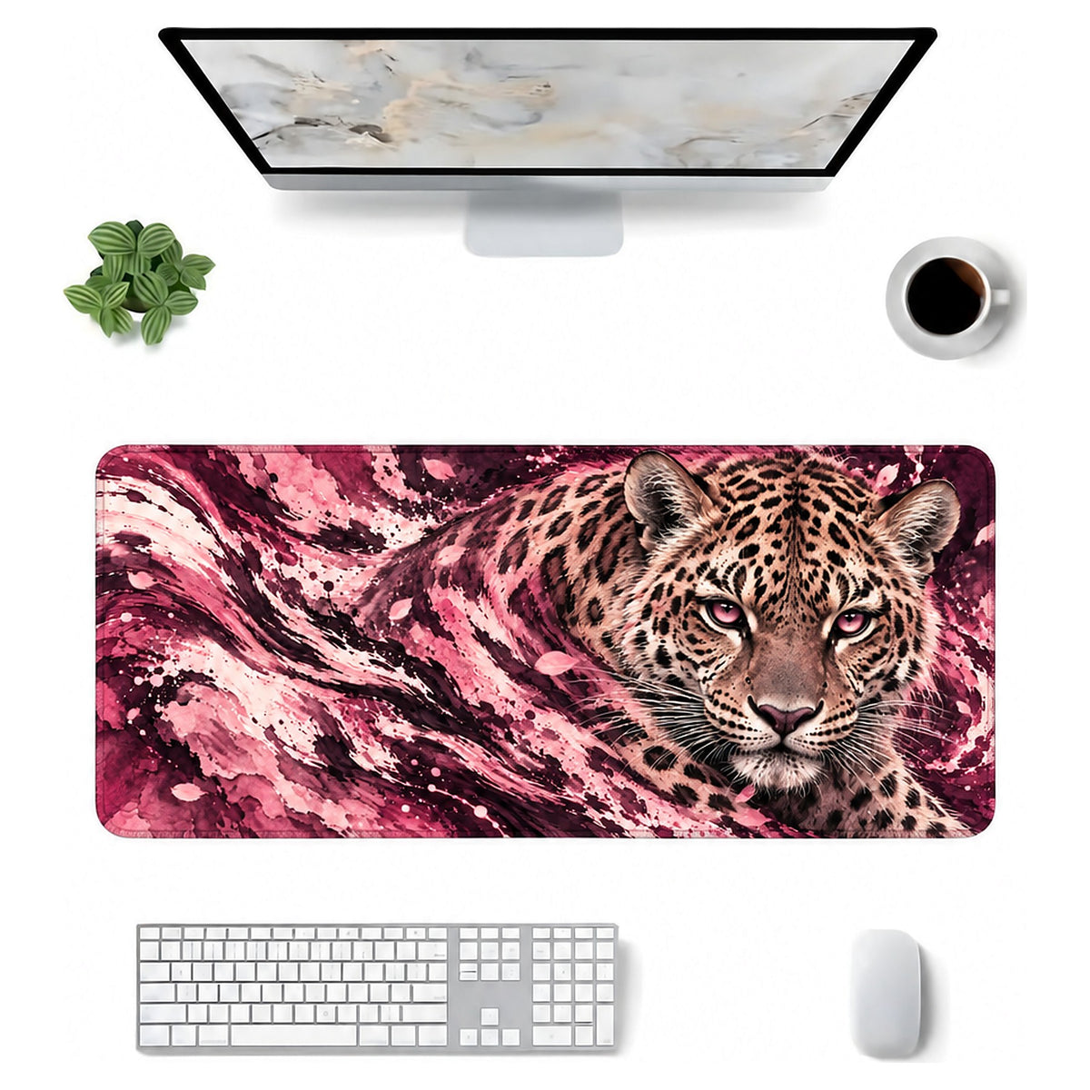 Pembe Leopar desenli 90x40 mouse pad, klavye, mouse ve monitörle üstten masa düzeni