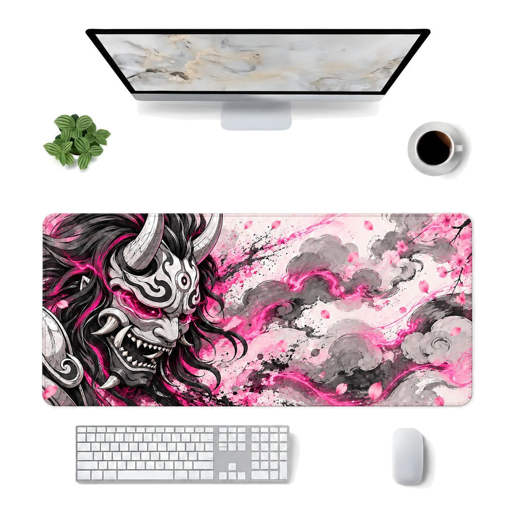Oni Maskesi Pembe oyuncu mouse pad – masa üstü kullanım görünümü