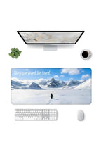 Penguen Beyaz 70x30 cm gaming mouse pad kullanım görseli
