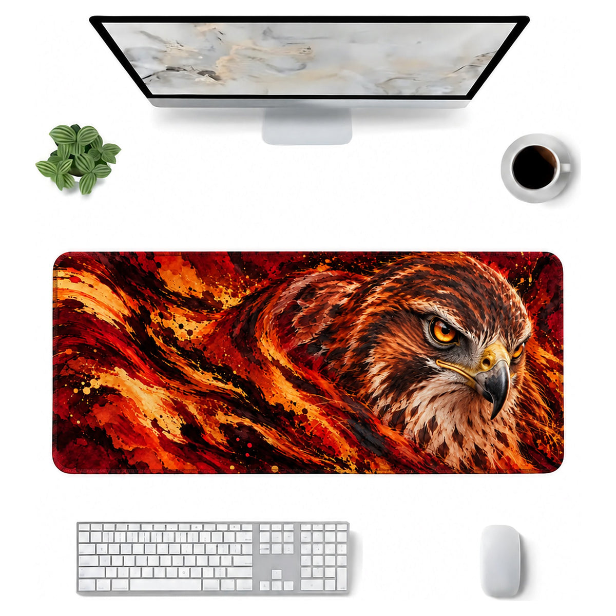 Ateş Şahini desenli 90x40 mouse pad, klavye, mouse ve monitörle üstten masa düzeni