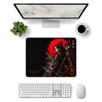 Tomoe Gozen 50x40 cm oyuncu mouse pad – masa üstü kullanım görünümü