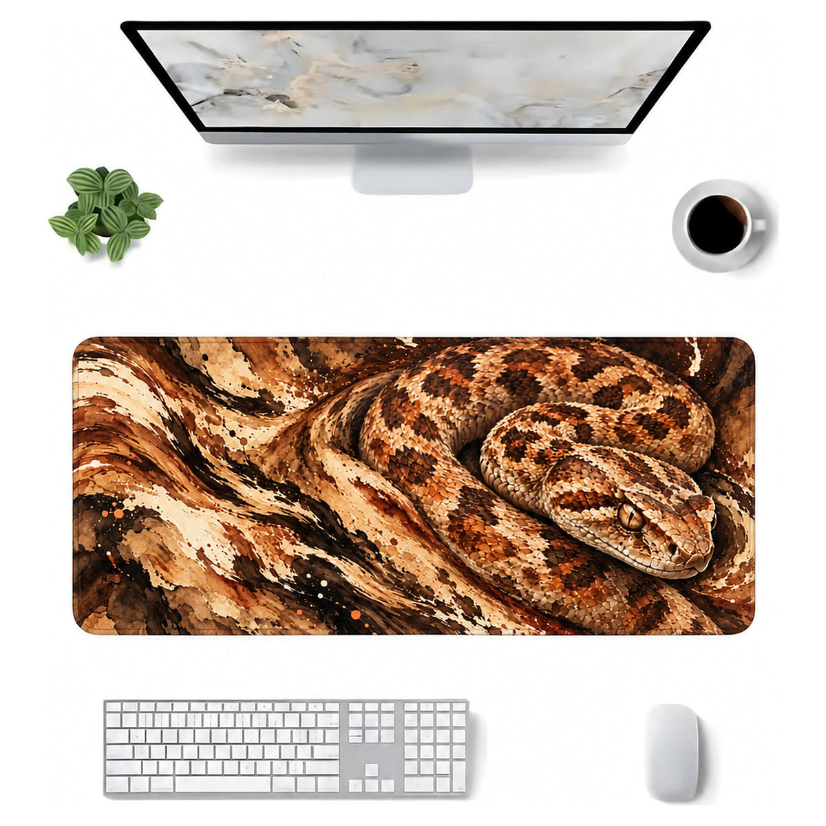 Çöl Engereği yılan desenli 90x40 mouse pad, klavye, mouse ve monitörle üstten masa düzeni